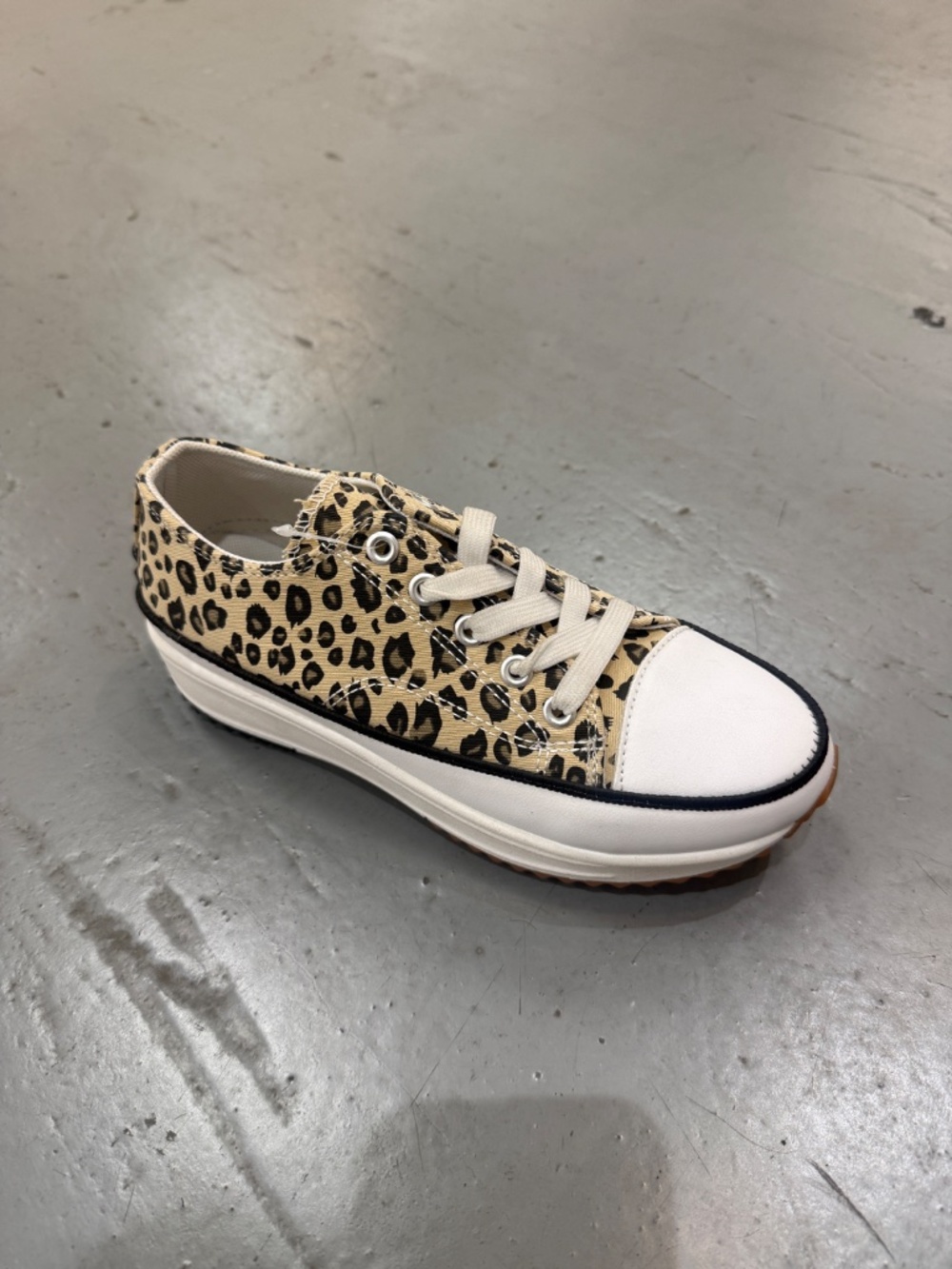 Women's  Slip On Walking Shoes Fashion Low Top Canvas Sneaker